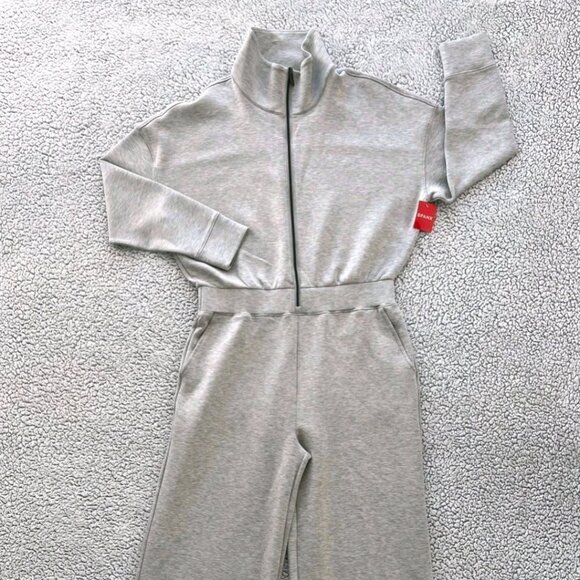 SPANX Air Essentials Jumpsuit Women's XL Wide Leg Half Zip Light Gray NEW - Picture 2 of 13